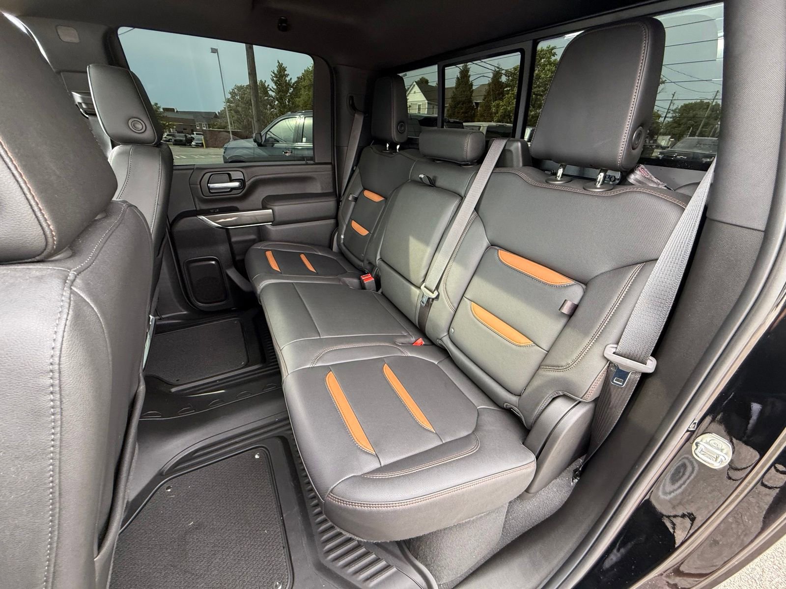 Used 2023 GMC Sierra 3500 AT4 w/ AT4 Preferred Package AWD/4WD image 25