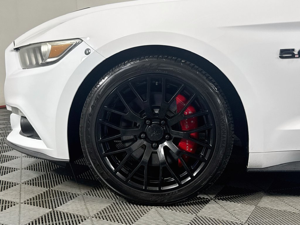 Used 2015 Ford Mustang GT Premium w/ Equipment Group 401A RWD image 29