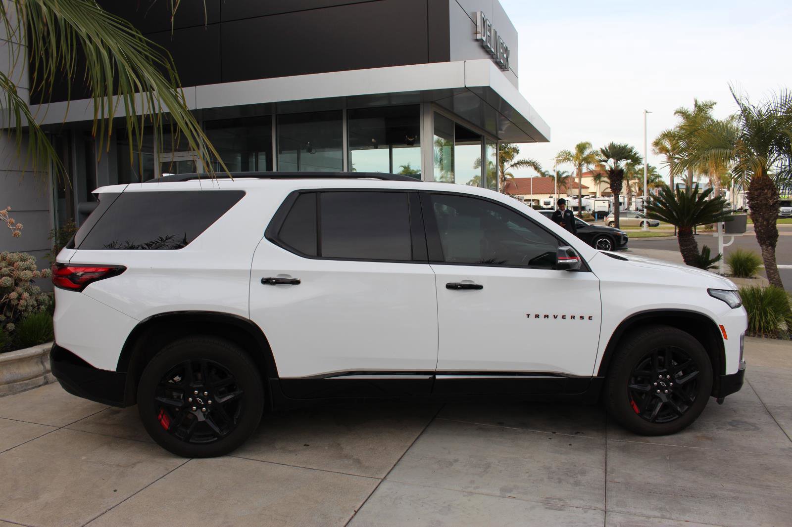 Used 2023 Chevrolet Traverse Premier w/ Redline Edition image 10