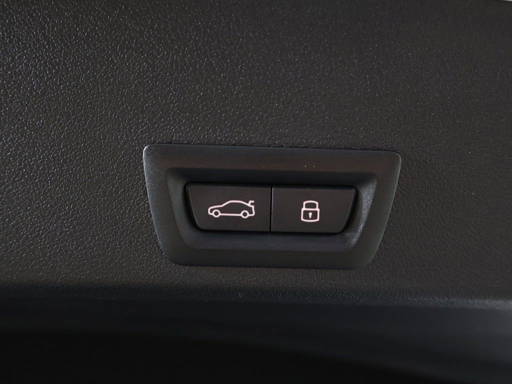 Used 2024 BMW XM image 24
