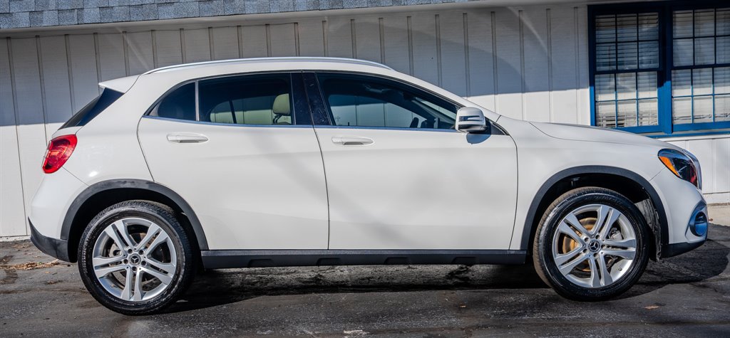 Used 2019 Mercedes-Benz GLA 250 w/ Convenience Package image 6