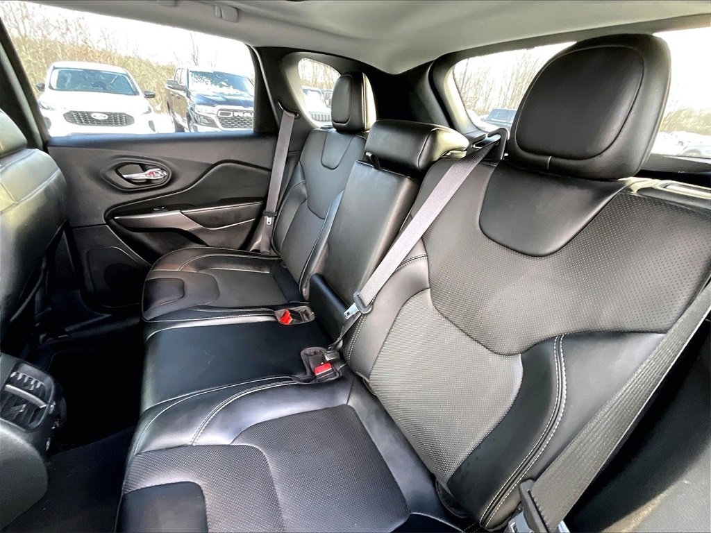 Used 2022 Jeep Cherokee Limited image 14