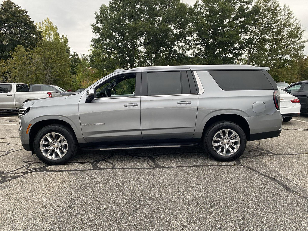 Certified 2026 Chevrolet Suburban Premier AWD/4WD image 7