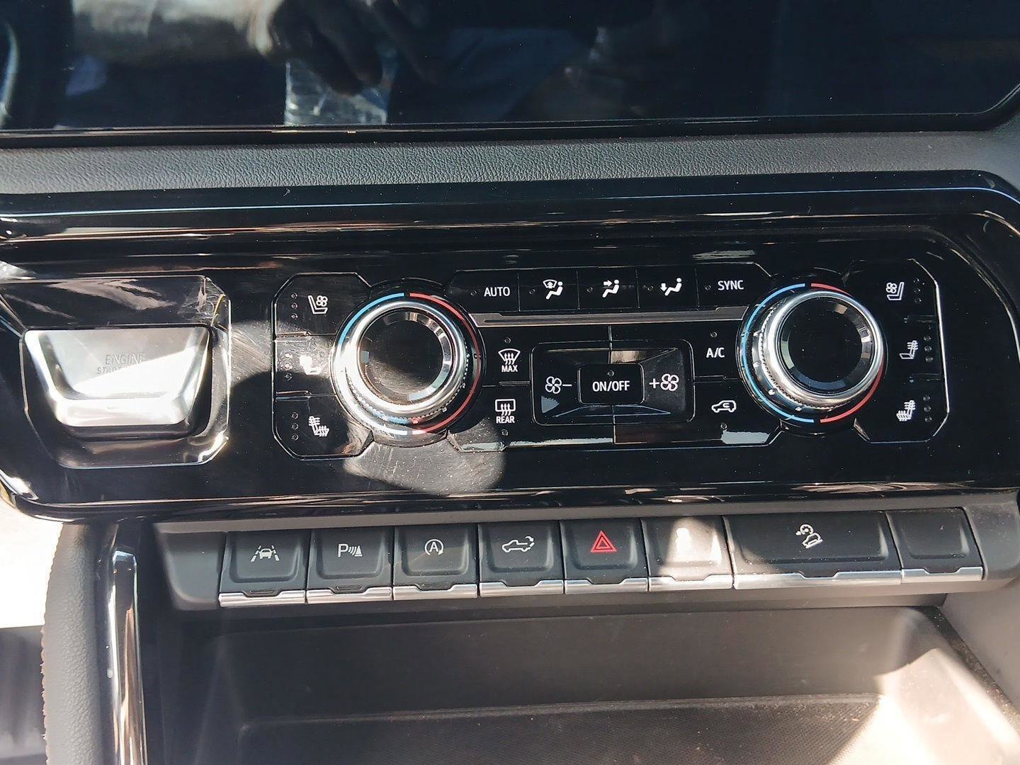 Used 2023 GMC Sierra 1500 AT4 w/ AT4 Premium Package image 16