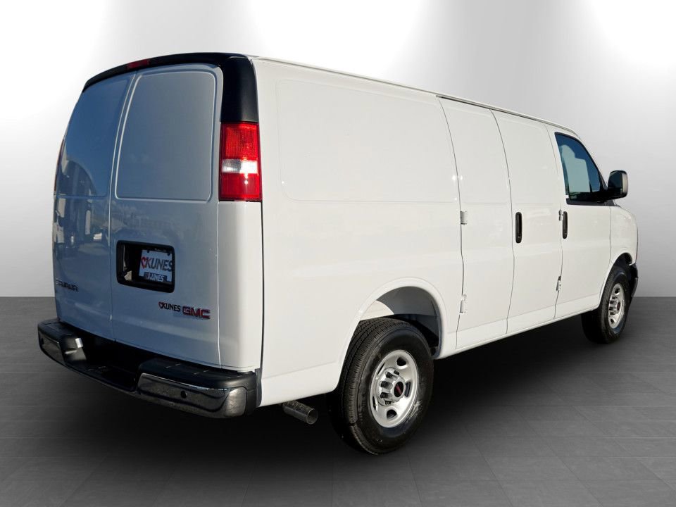 New 2026 GMC Savana 3500 w/ Driver Convenience Package RWD image 6