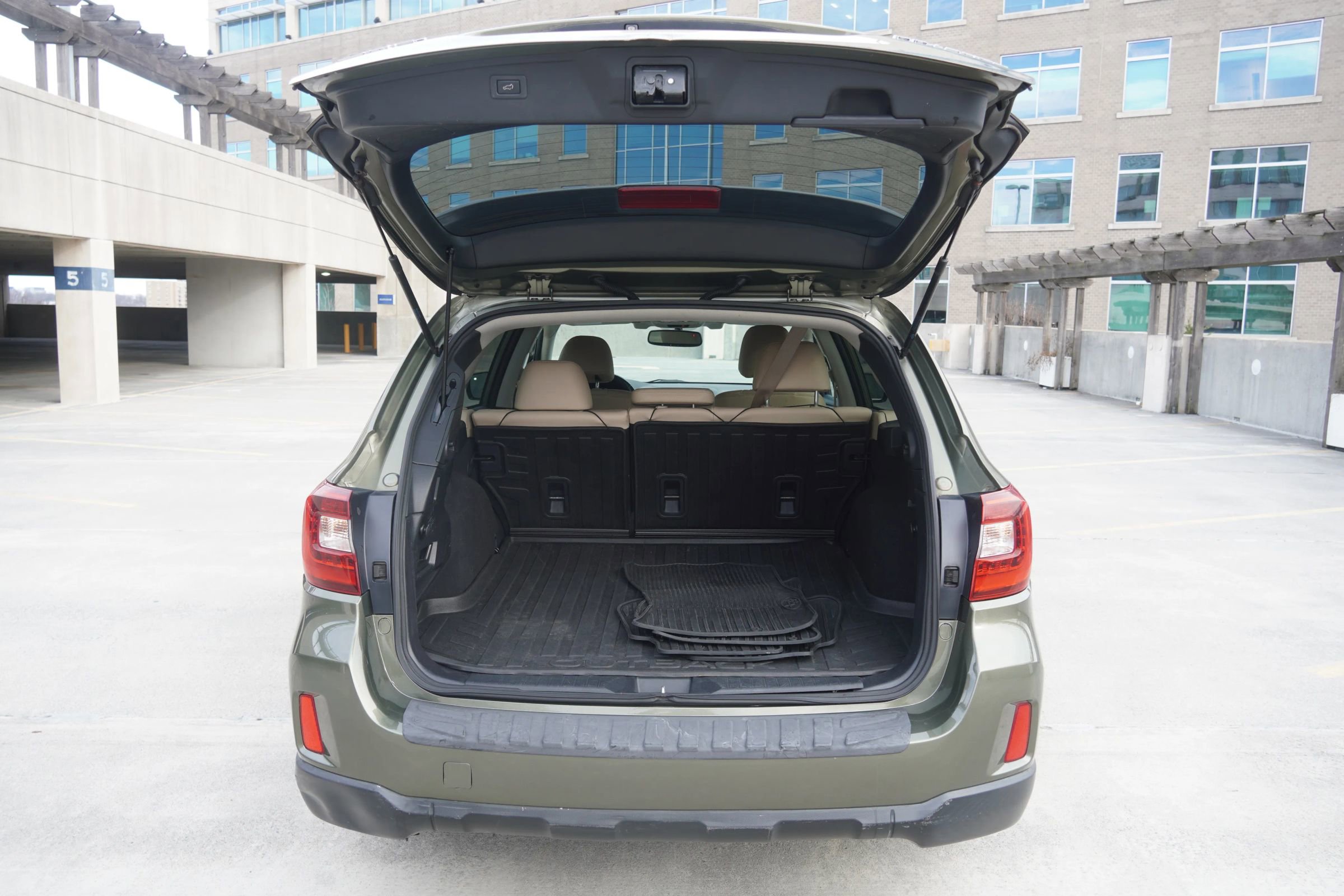 Used 2015 Subaru Outback 2.5i Limited image 20