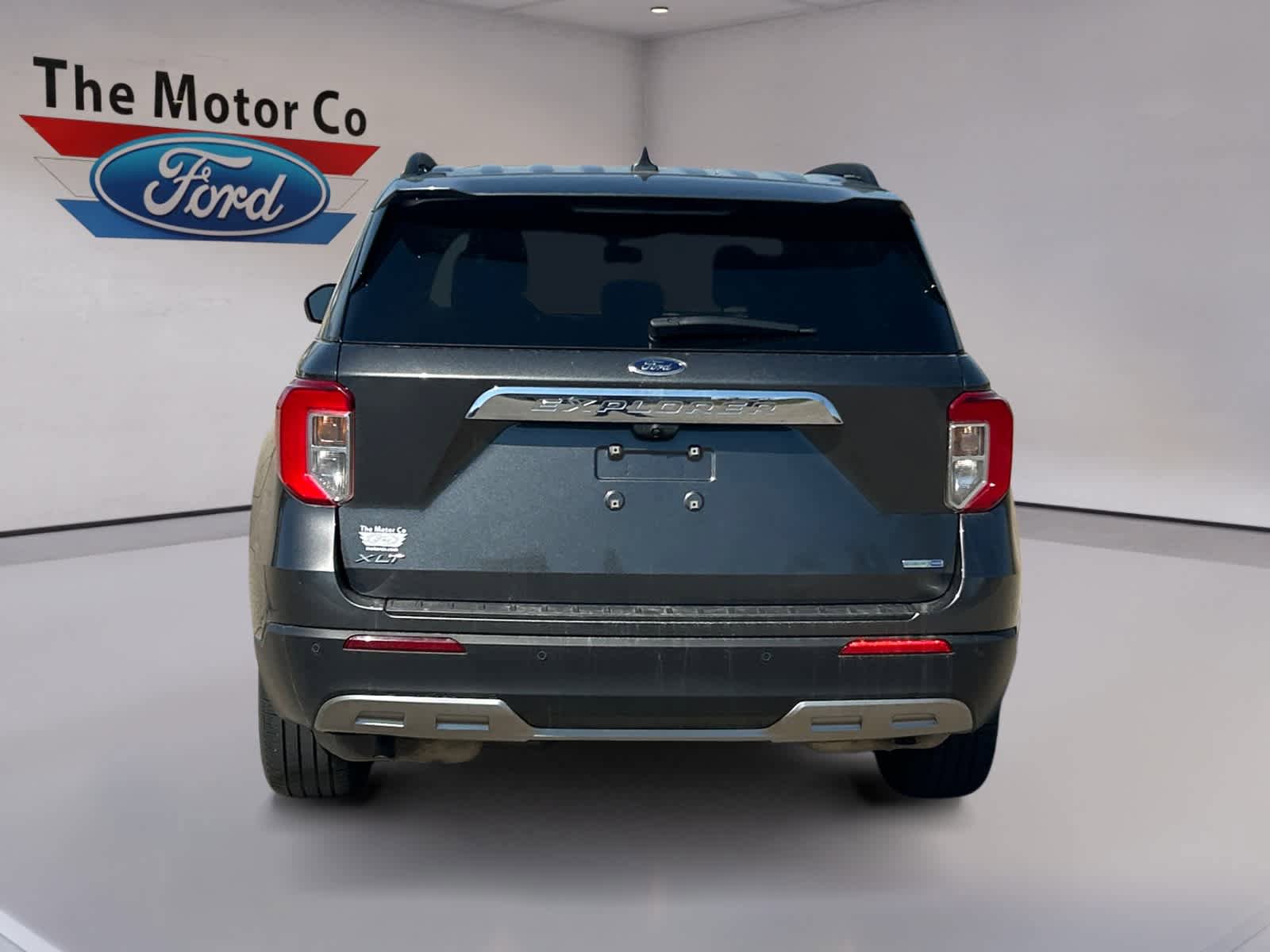 Used 2020 Ford Explorer XLT w/ Equipment Group 202A AWD/4WD image 6