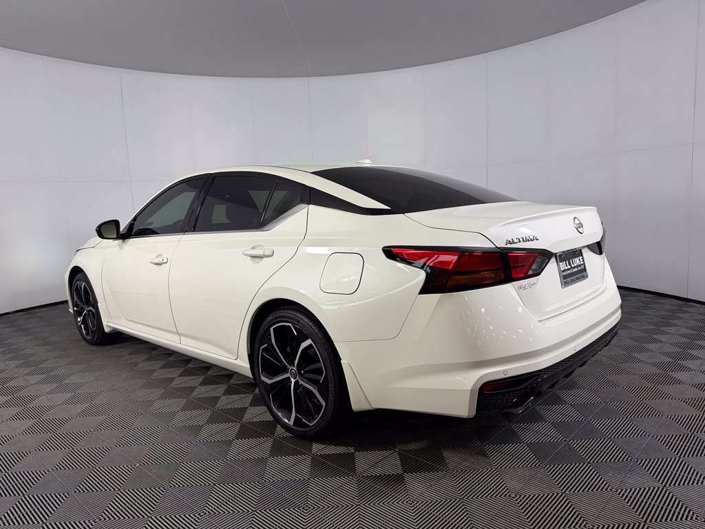 Used 2025 Nissan Altima 2.5 SR FWD image 10