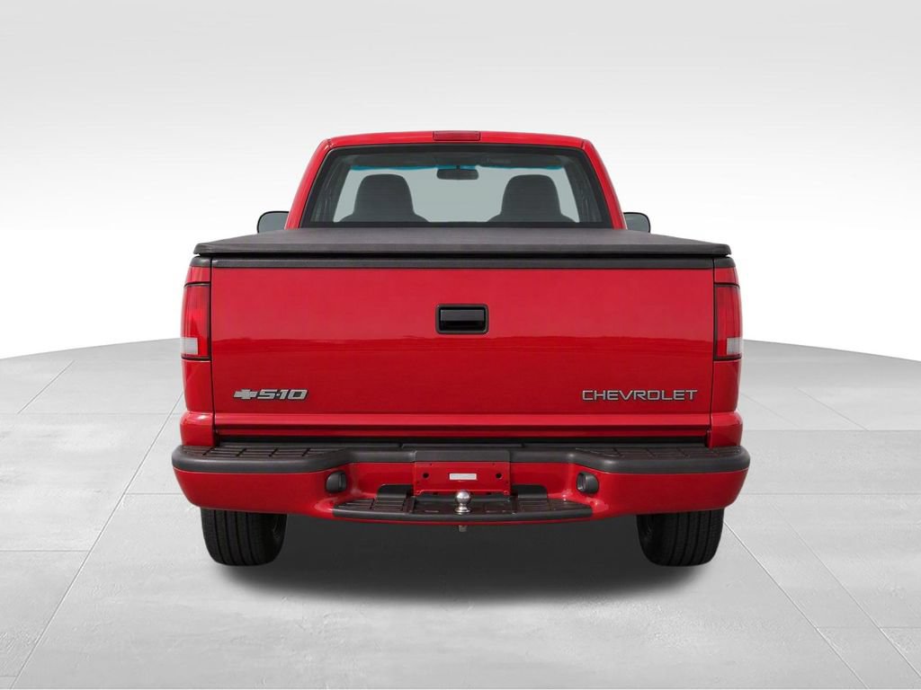 Used 2001 Chevrolet S10 Pickup LS w/ Preferred Equipment Group RWD image 8