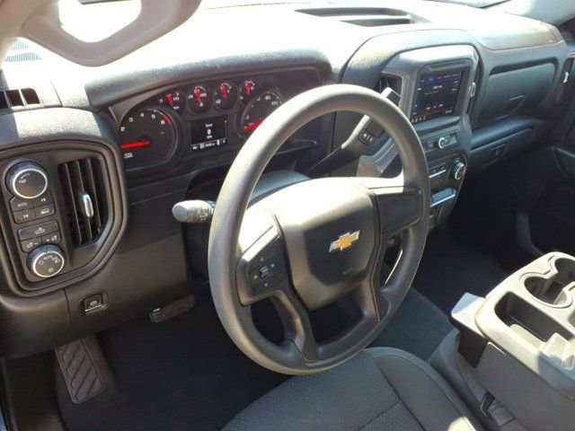 Used 2020 Chevrolet Silverado 1500 Custom w/ Custom Value Package AWD/4WD image 8