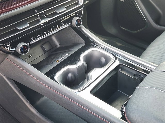 New 2026 Chevrolet Traverse Z71 w/ Enhanced Driving Package image 16