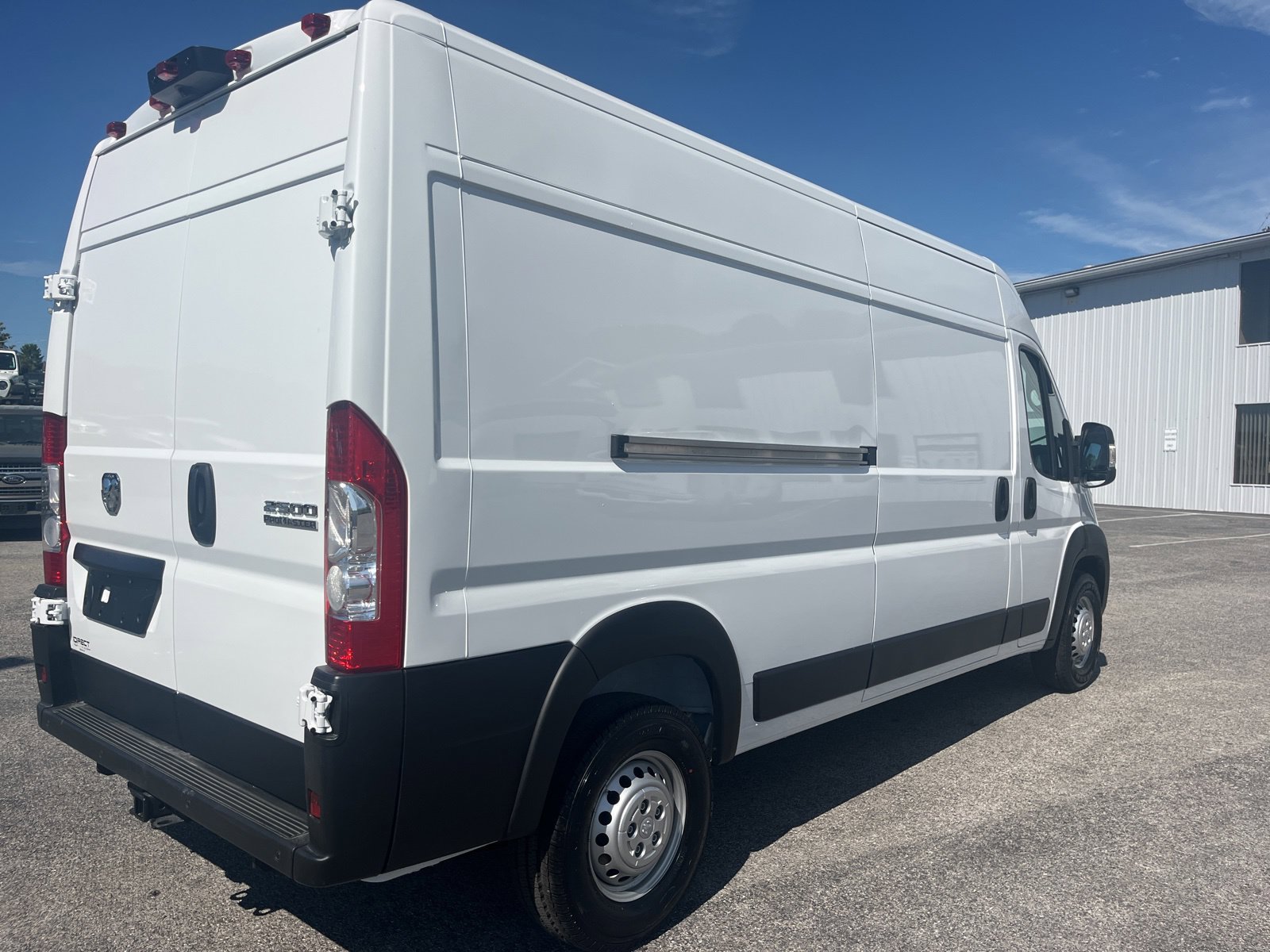 New 2026 RAM ProMaster 2500 w/ Convenience Group FWD image 7