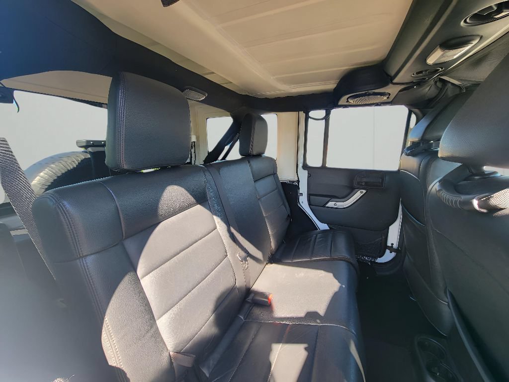 Used 2012 Jeep Wrangler Unlimited Sahara w/ Dual Top Group AWD/4WD image 21