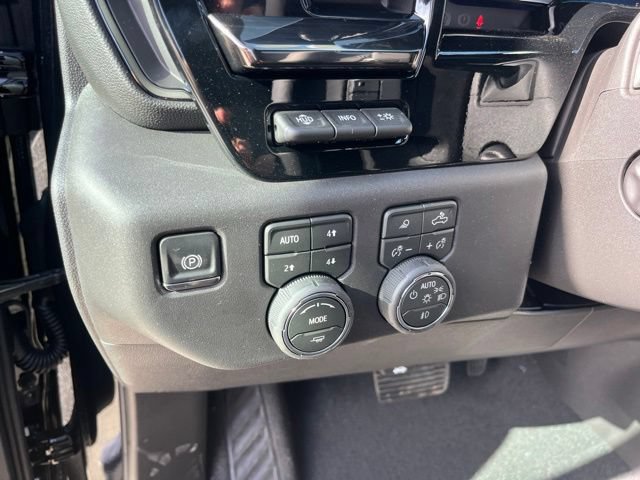 New 2026 Chevrolet Silverado 1500 ZR2 w/ Dark Appearance Package AWD/4WD image 22