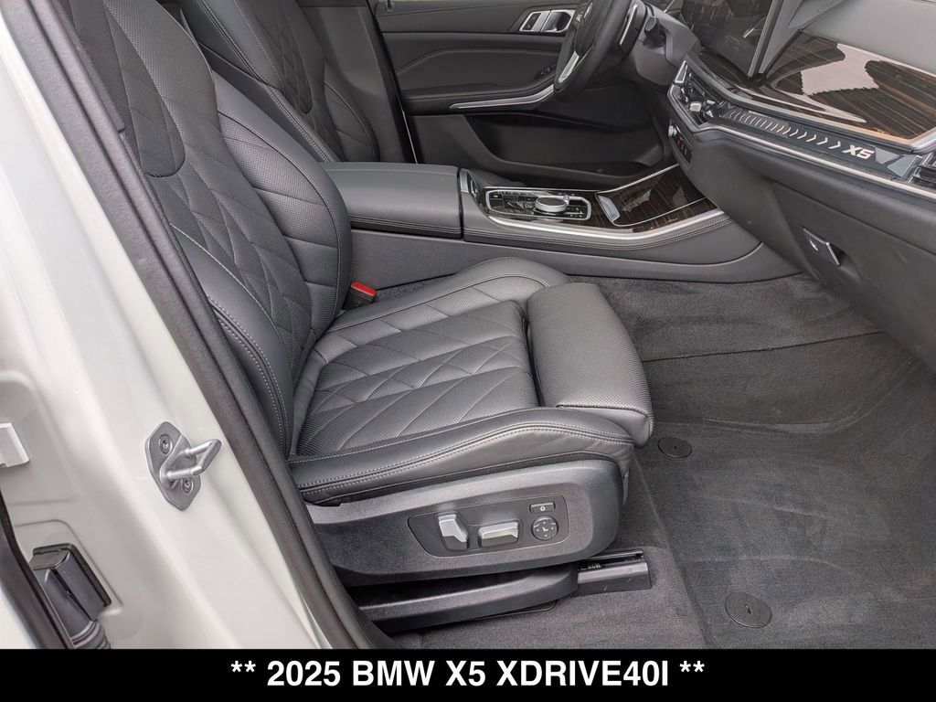 Certified 2025 BMW X5 xDrive40i w/ Parking Assistance Package AWD/4WD image 28
