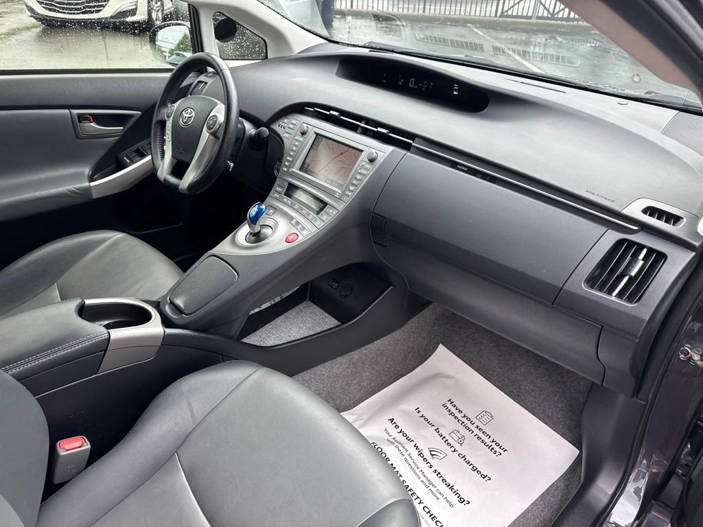 Used 2014 Toyota Prius Four w/ Solar Roof Package FWD image 36