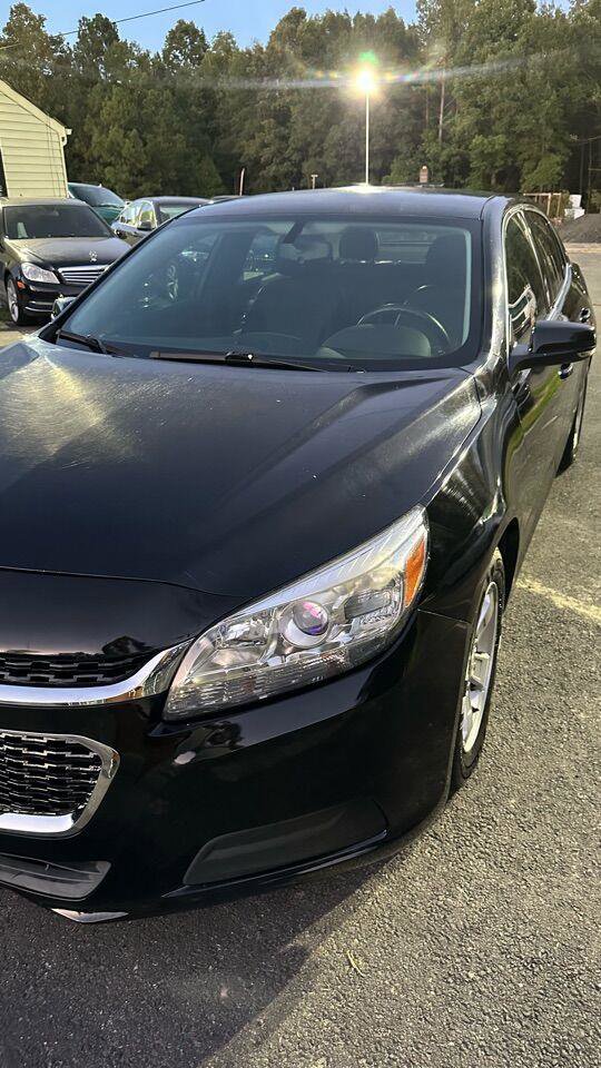 Used 2016 Chevrolet Malibu LT image 9