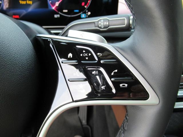 Used 2025 Mercedes-Benz GLS 450 4MATIC image 25