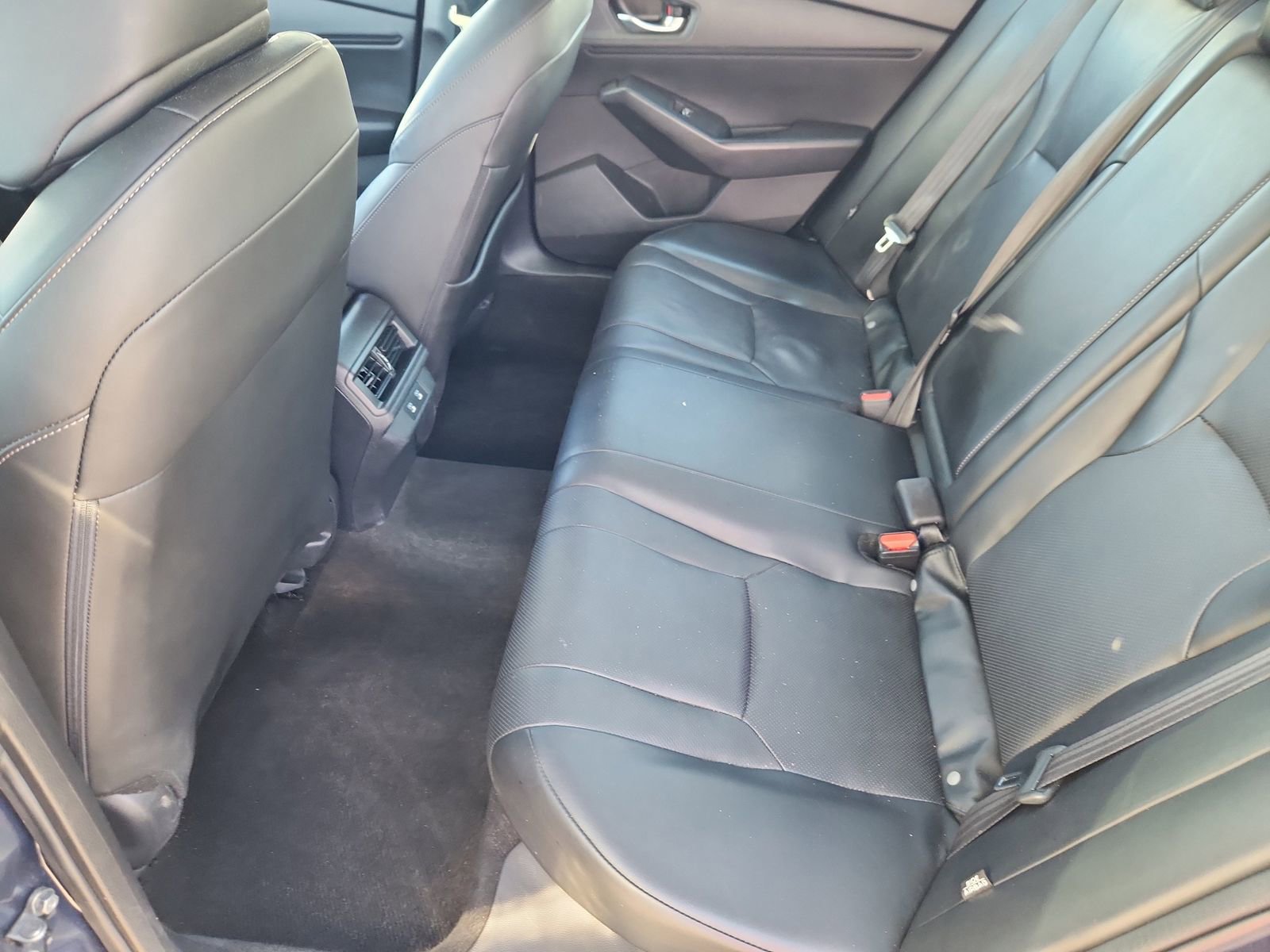 Used 2023 Honda Accord EX-L image 7