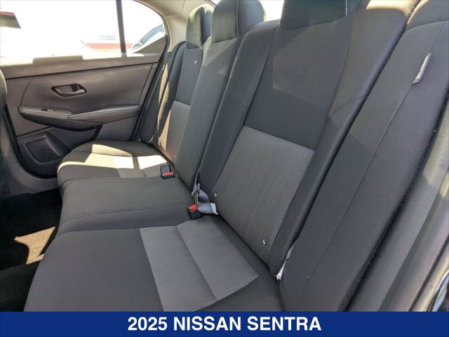 Used 2025 Nissan Sentra SV FWD image 21