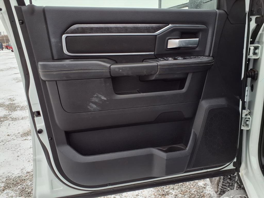 Used 2024 RAM 2500 Big Horn w/ Bed Utility Group image 21