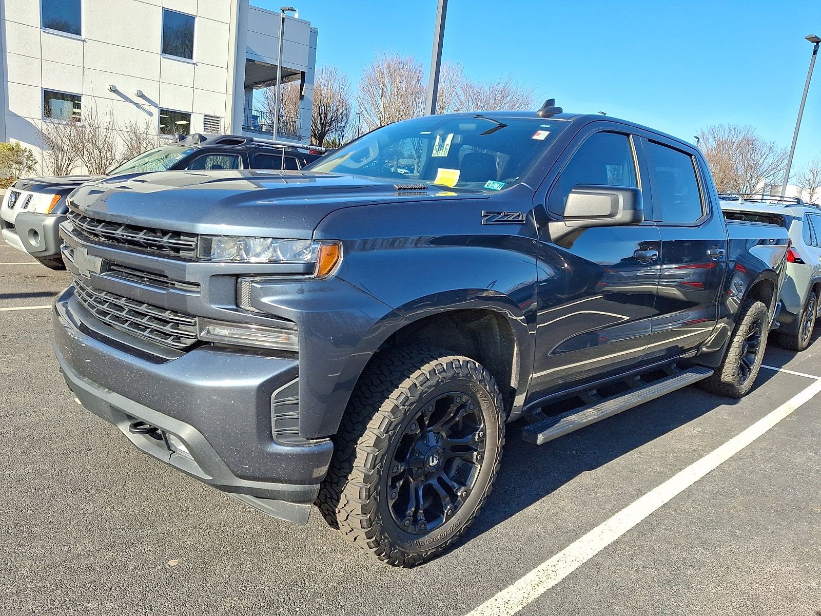 Used 2021 Chevrolet Silverado 1500 RST image 2