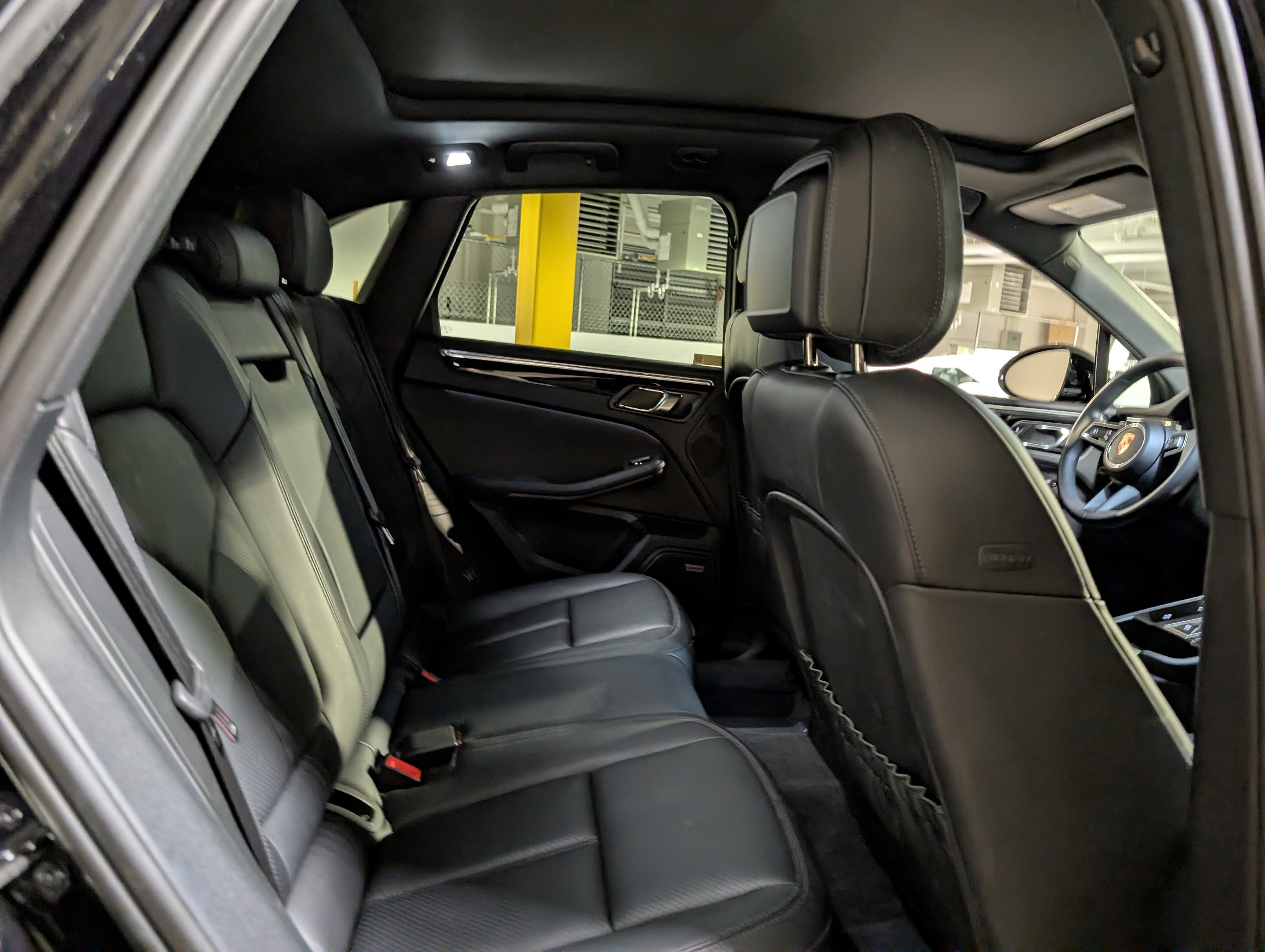 Certified 2025 Porsche Macan image 23