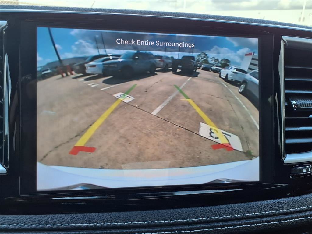 Used 2024 Chrysler Pacifica Limited w/ S Appearance Package image 6