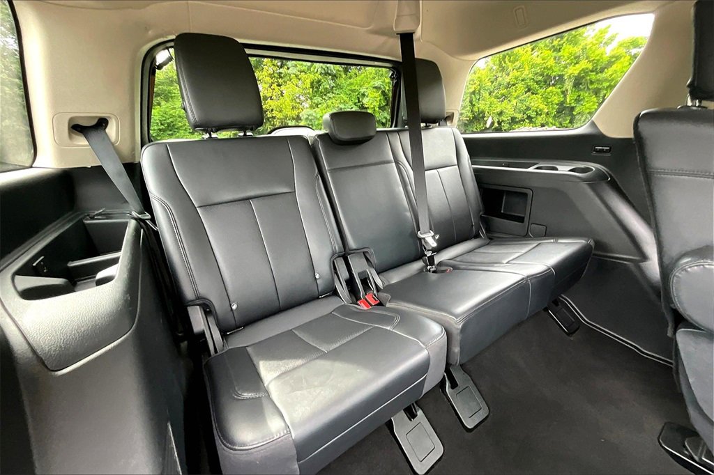 Used 2024 Ford Expedition XLT image 24