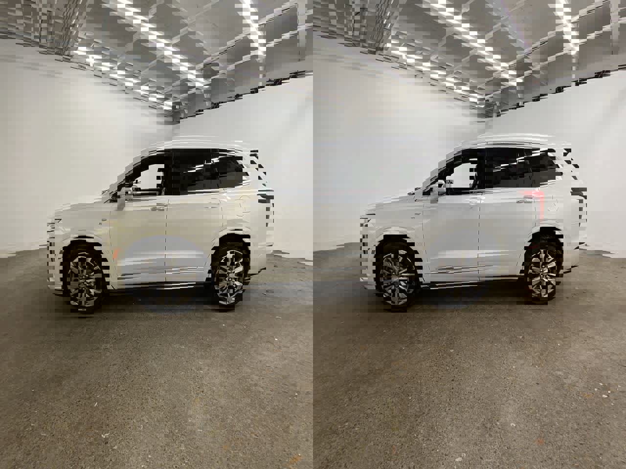 Used 2020 Cadillac XT6 Premium Luxury w/ Platinum Package image 3