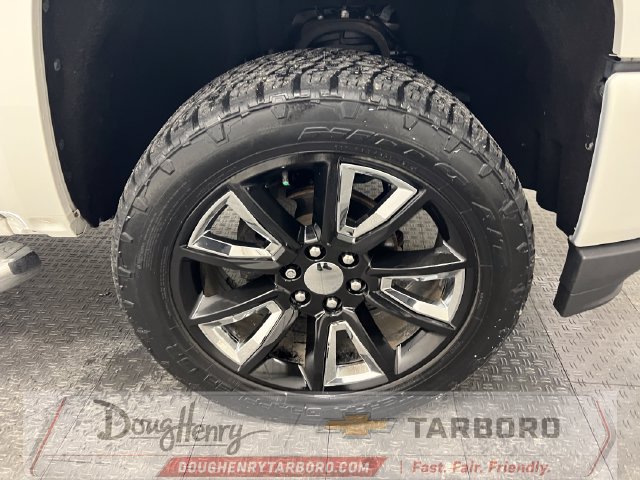 Used 2018 Chevrolet Silverado 1500 LT w/ All Star Edition AWD/4WD image 19