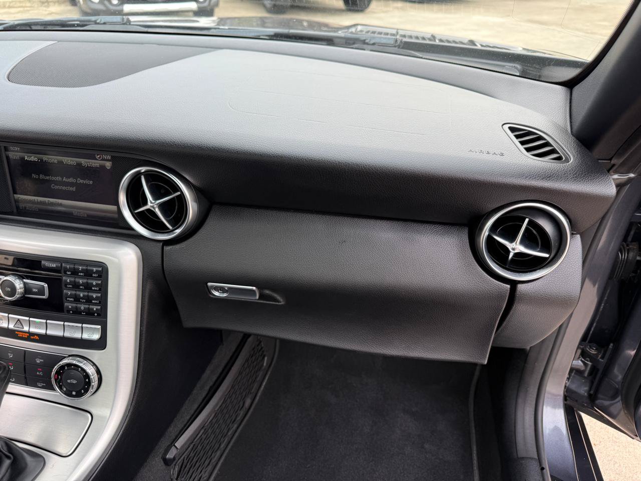 Used 2013 Mercedes-Benz SLK 350 image 22