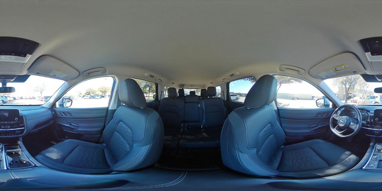 Used 2025 Nissan Pathfinder SV image 45