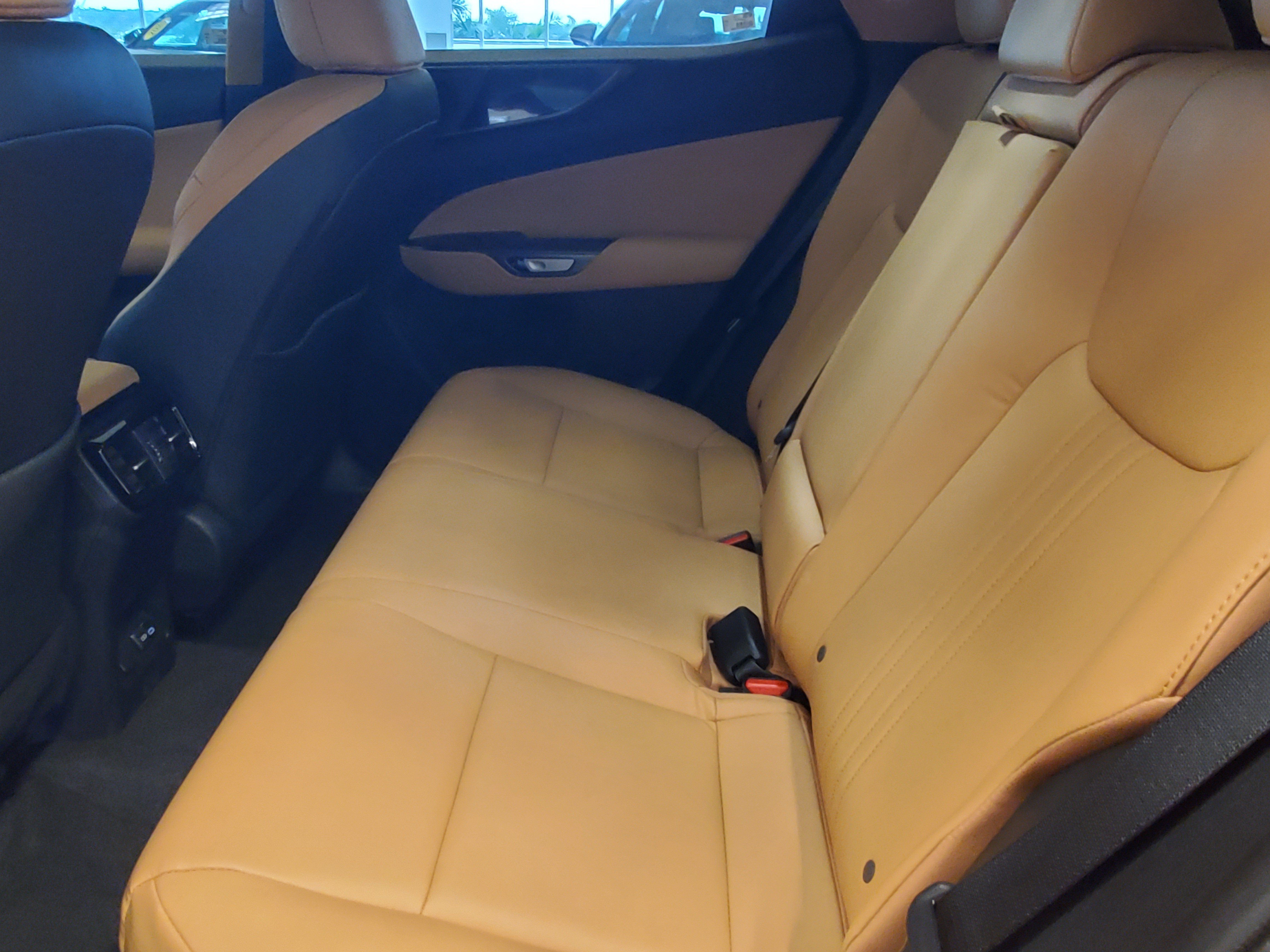 Used 2025 Lexus NX 250 FWD w/ Accessory Package (Z1) image 13