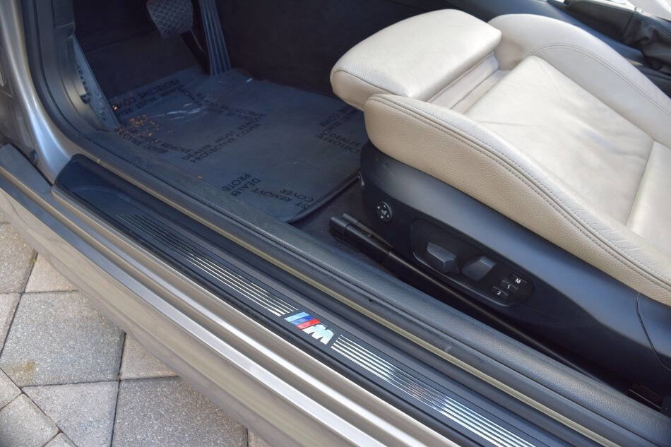 Used 2013 BMW 135is Convertible image 47