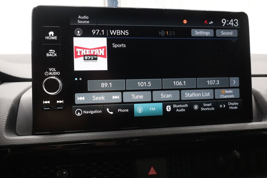 Used 2024 Honda CR-V Sport Touring image 2