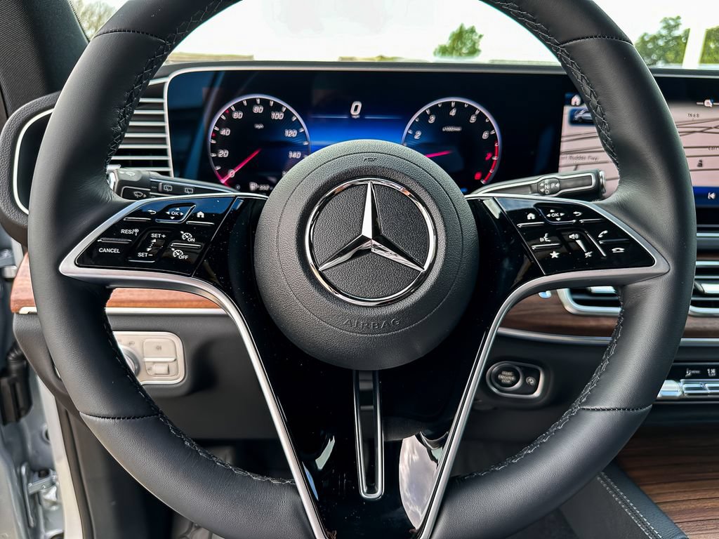 Used 2025 Mercedes-Benz GLE 350 4MATIC image 13