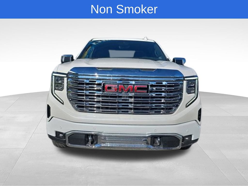 Used 2022 GMC Sierra 1500 Denali w/ Technology Package AWD/4WD image 10
