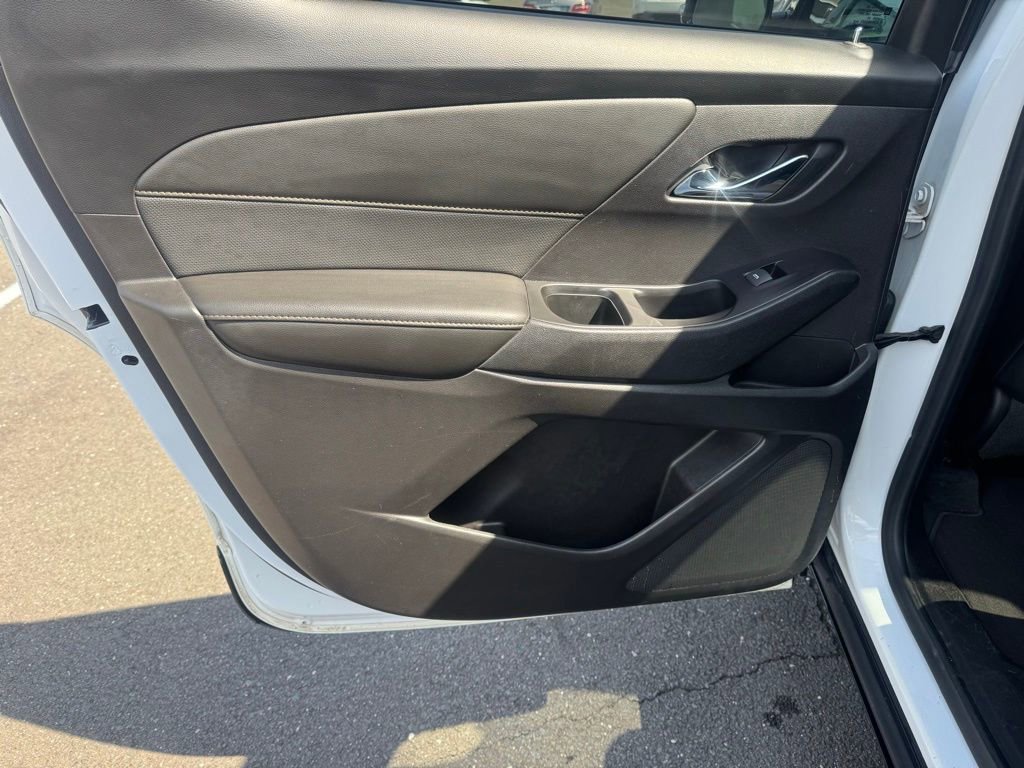 Used 2019 Chevrolet Traverse Premier w/ Redline Edition image 30