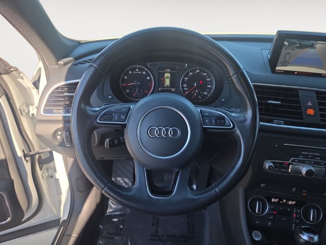 Used 2018 Audi Q3 2.0T Premium Plus w/ Premium Plus Package AWD/4WD image 12