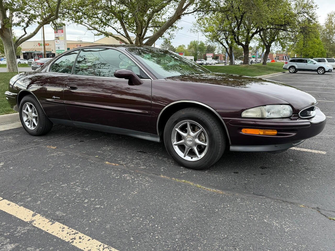 Used 1995 Buick Riviera Supercharged Coupe image 9