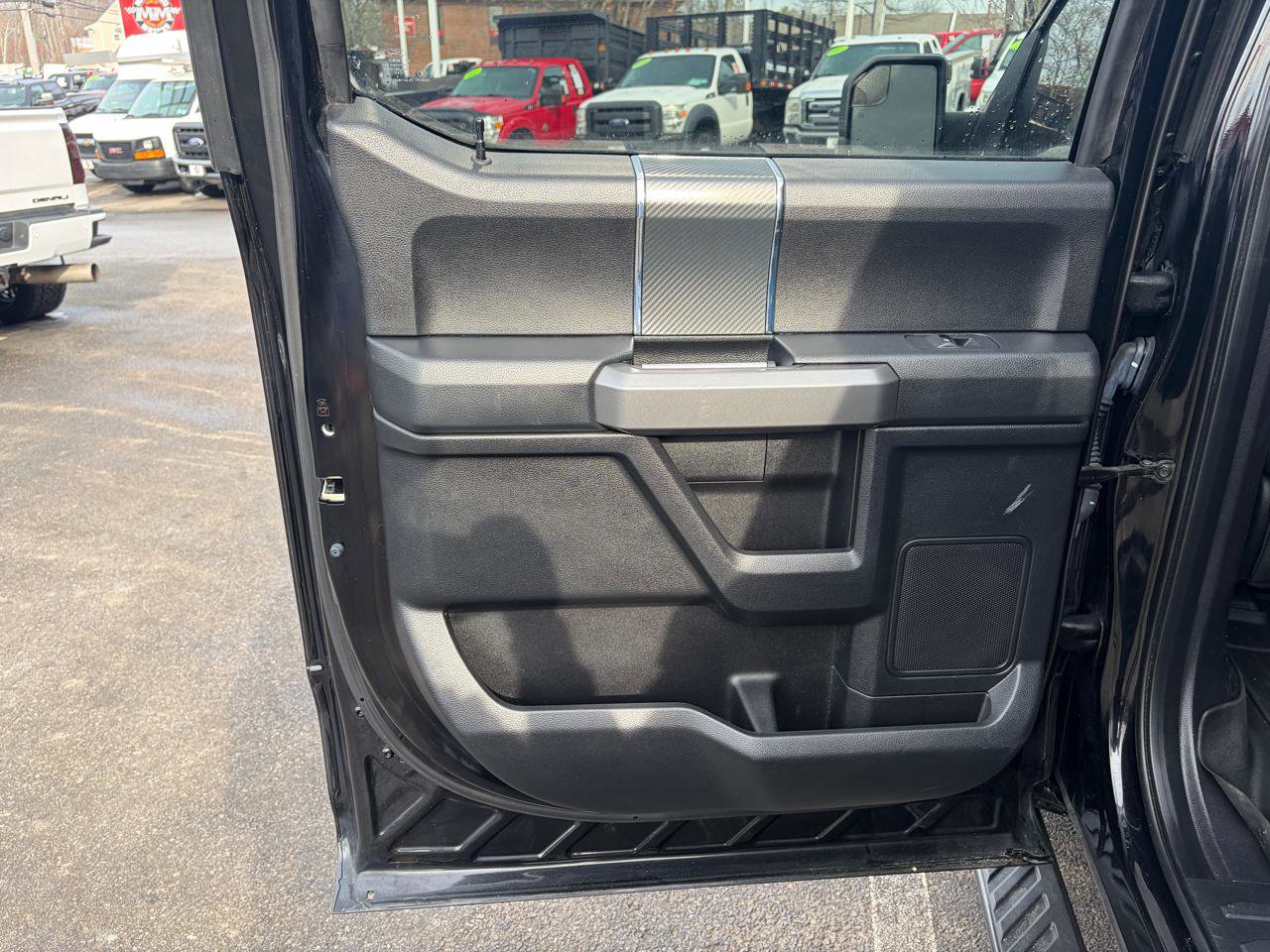 Used 2018 Ford F150 XLT w/ Equipment Group 302A Luxury image 41