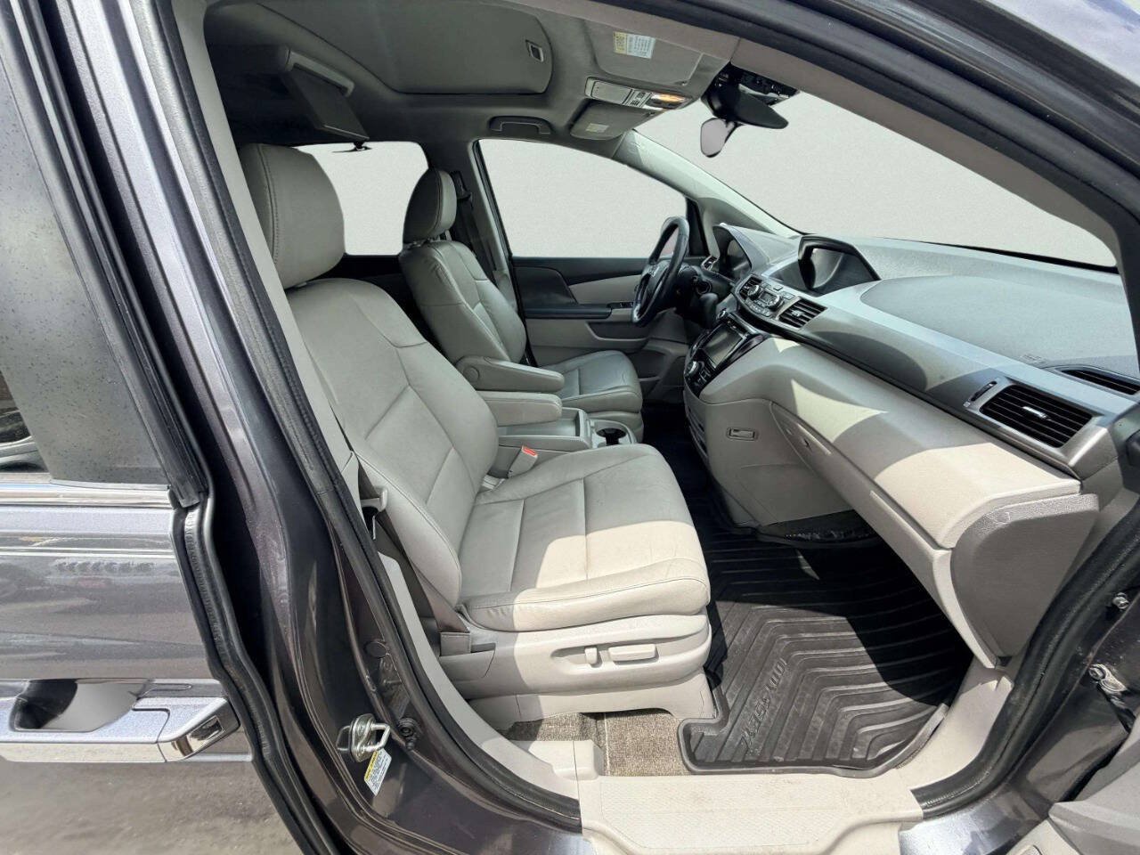 Used 2016 Honda Odyssey EX-L image 31