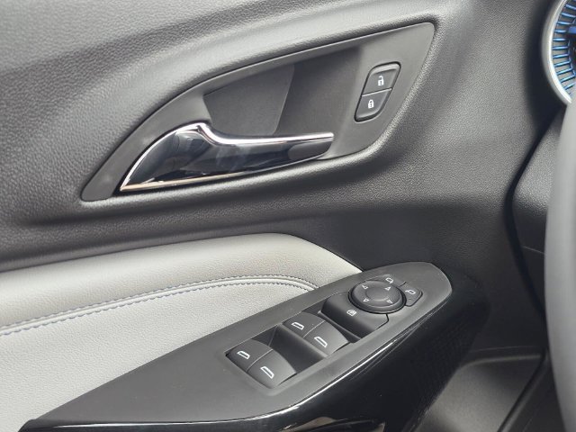 New 2026 Chevrolet Trax LT w/ Driver Confidence Package FWD image 23