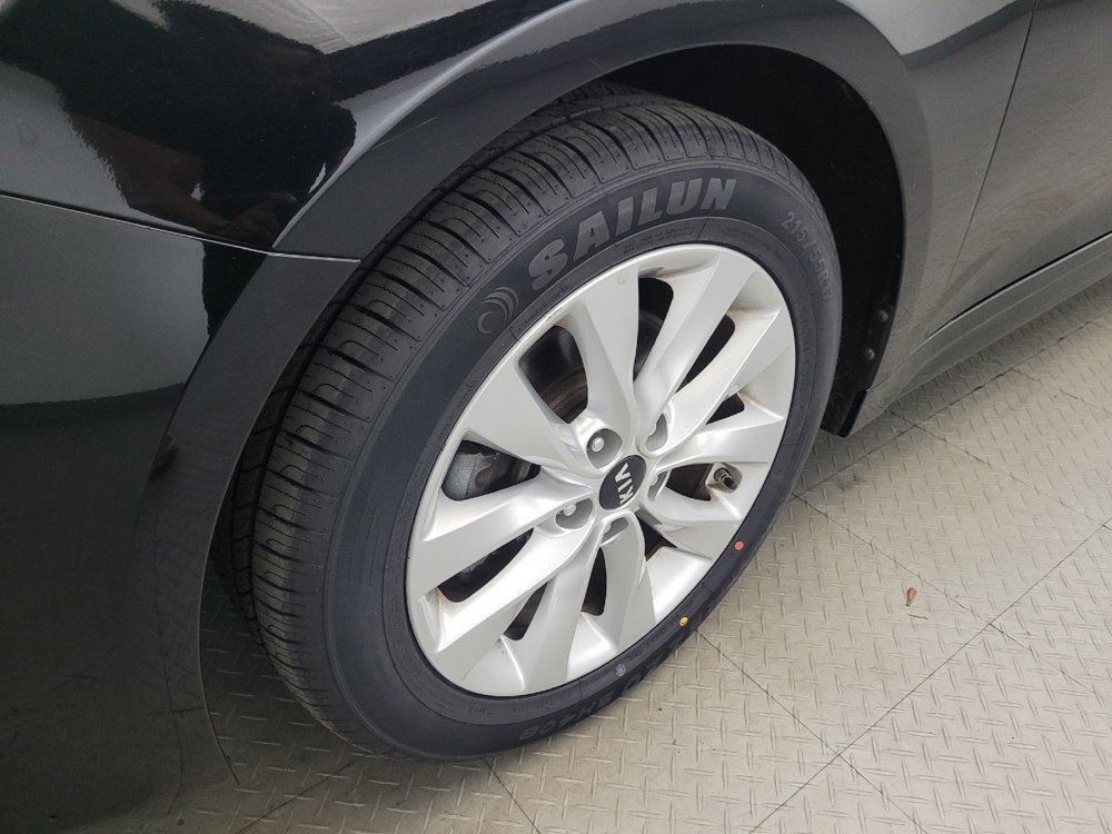 Used 2018 Kia Optima LX w/ 17" Alloy Wheels Package FWD image 31