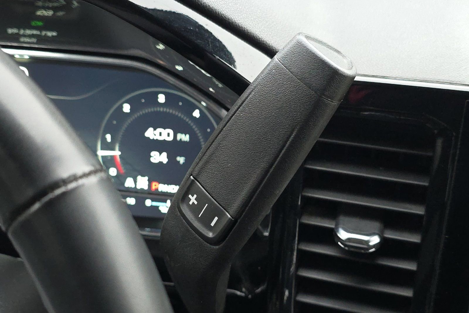 Used 2024 GMC Sierra 1500 SLT image 27