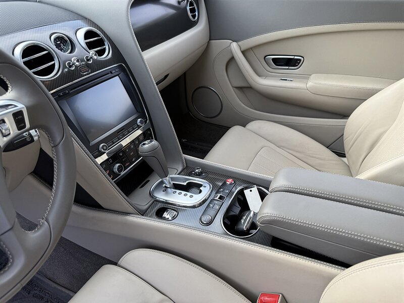 Used 2015 Bentley Continental GT AWD/4WD image 30