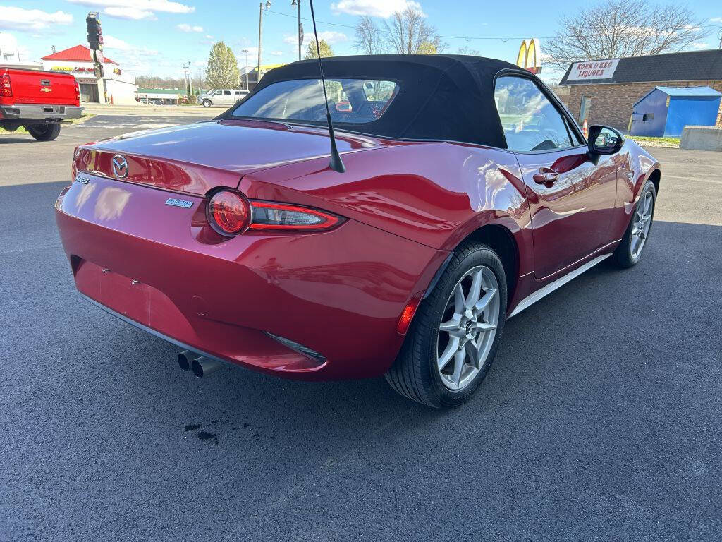 Used 2016 MAZDA MX-5 Miata Sport image 5