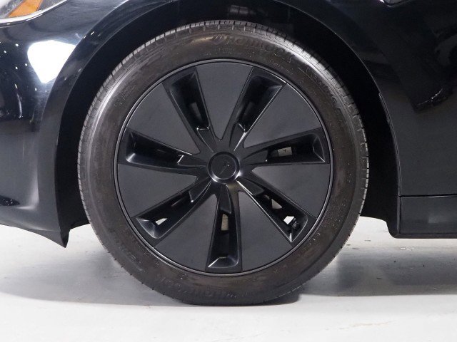 Used 2025 Tesla Model 3 AWD/4WD image 45