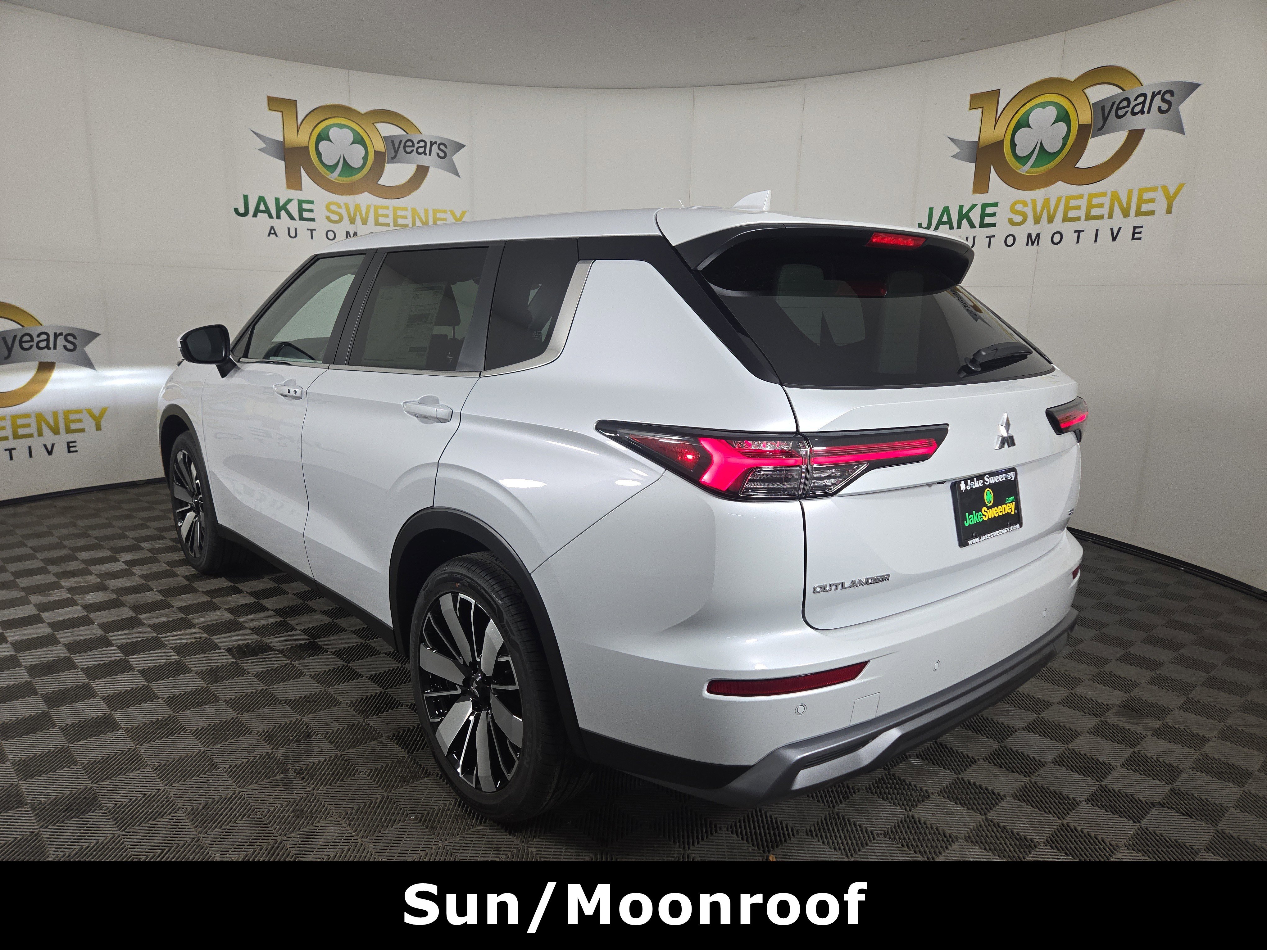 New 2026 Mitsubishi Outlander SE image 5